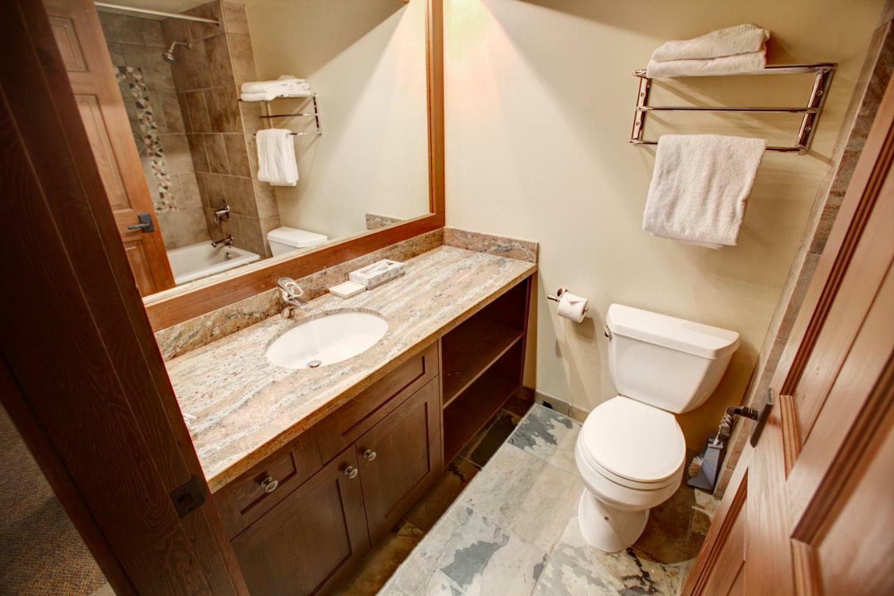 Greystone Lodge Whistler Dış mekan fotoğraf
